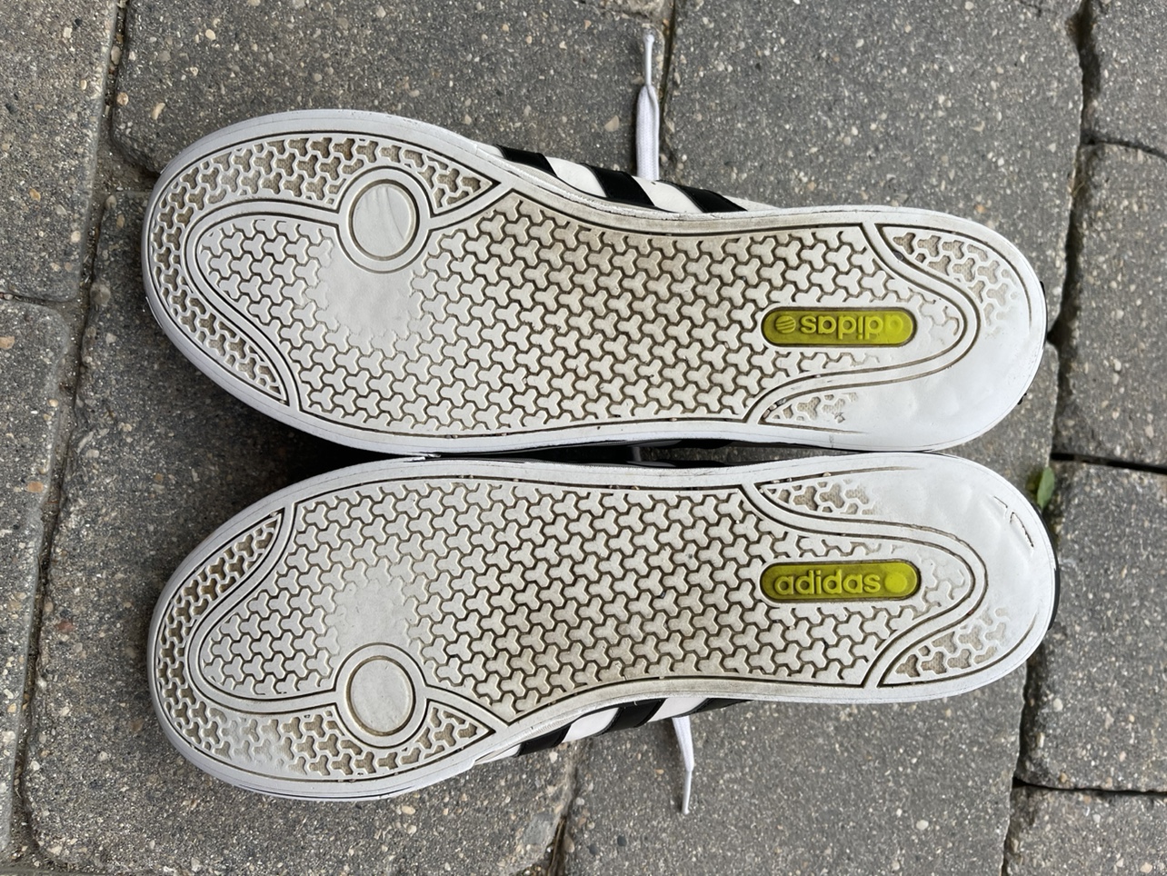 Adidas Neo Label Sneakers (White) image indicator(4)