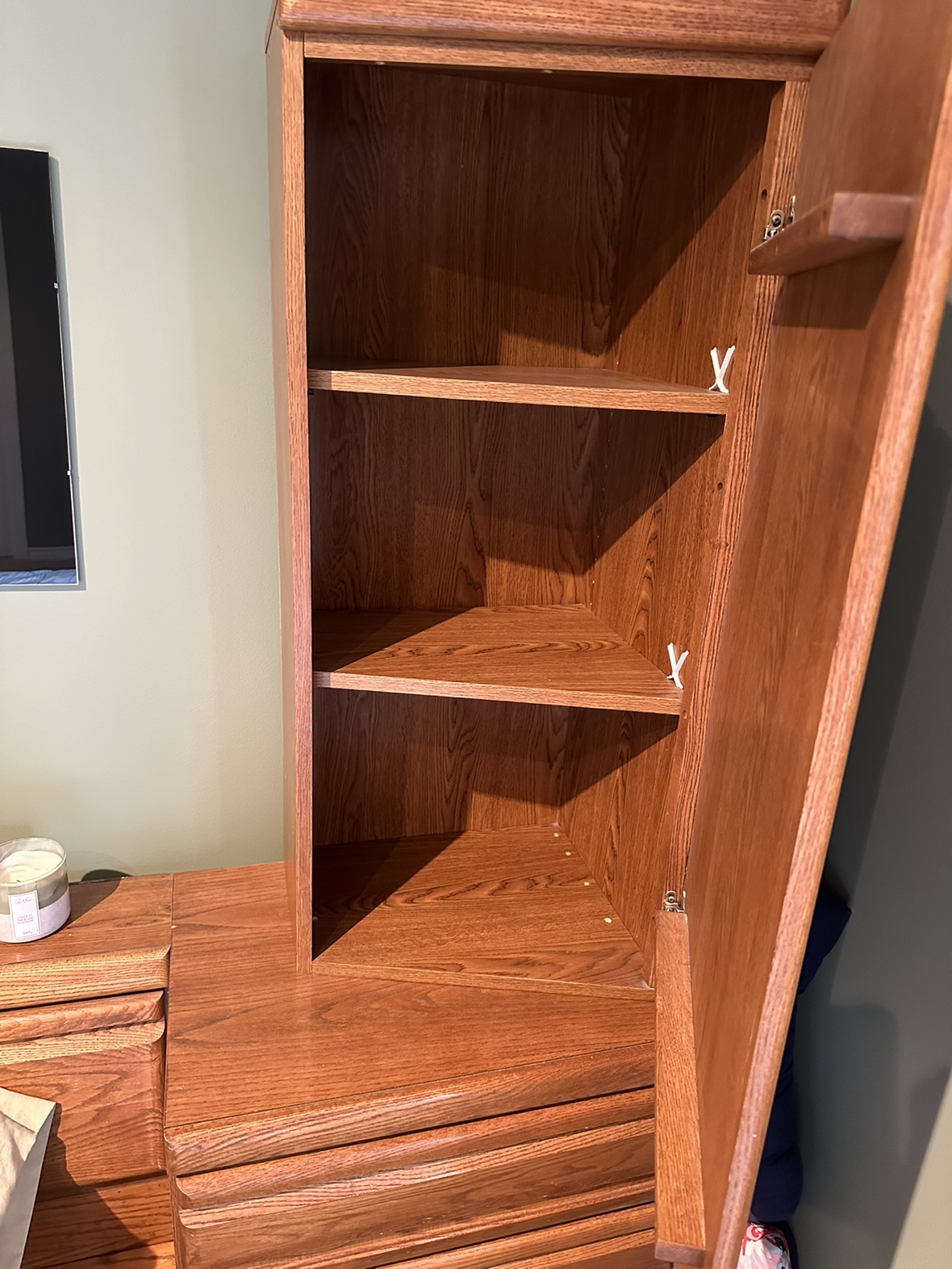 FREE Oak Platform Bed Frame with Storage + 2 Dressers - photo 3