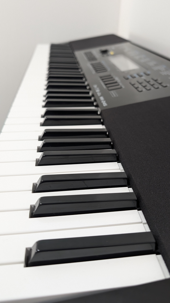 Casio WK-245 Piano Keyboard - Excellent Condition - photo 3