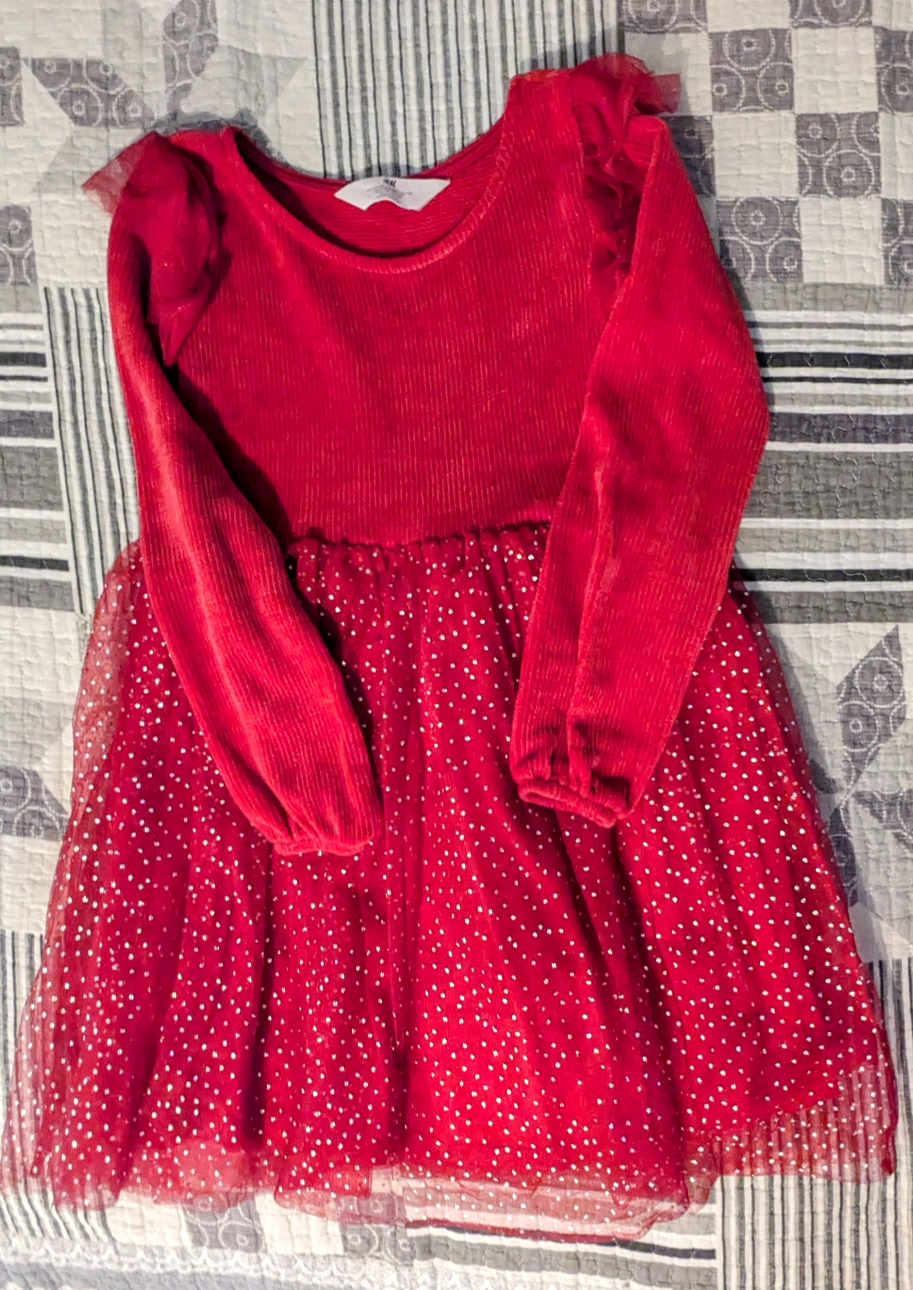 Bag of young girls clothes sizes 7-8 - photo 2