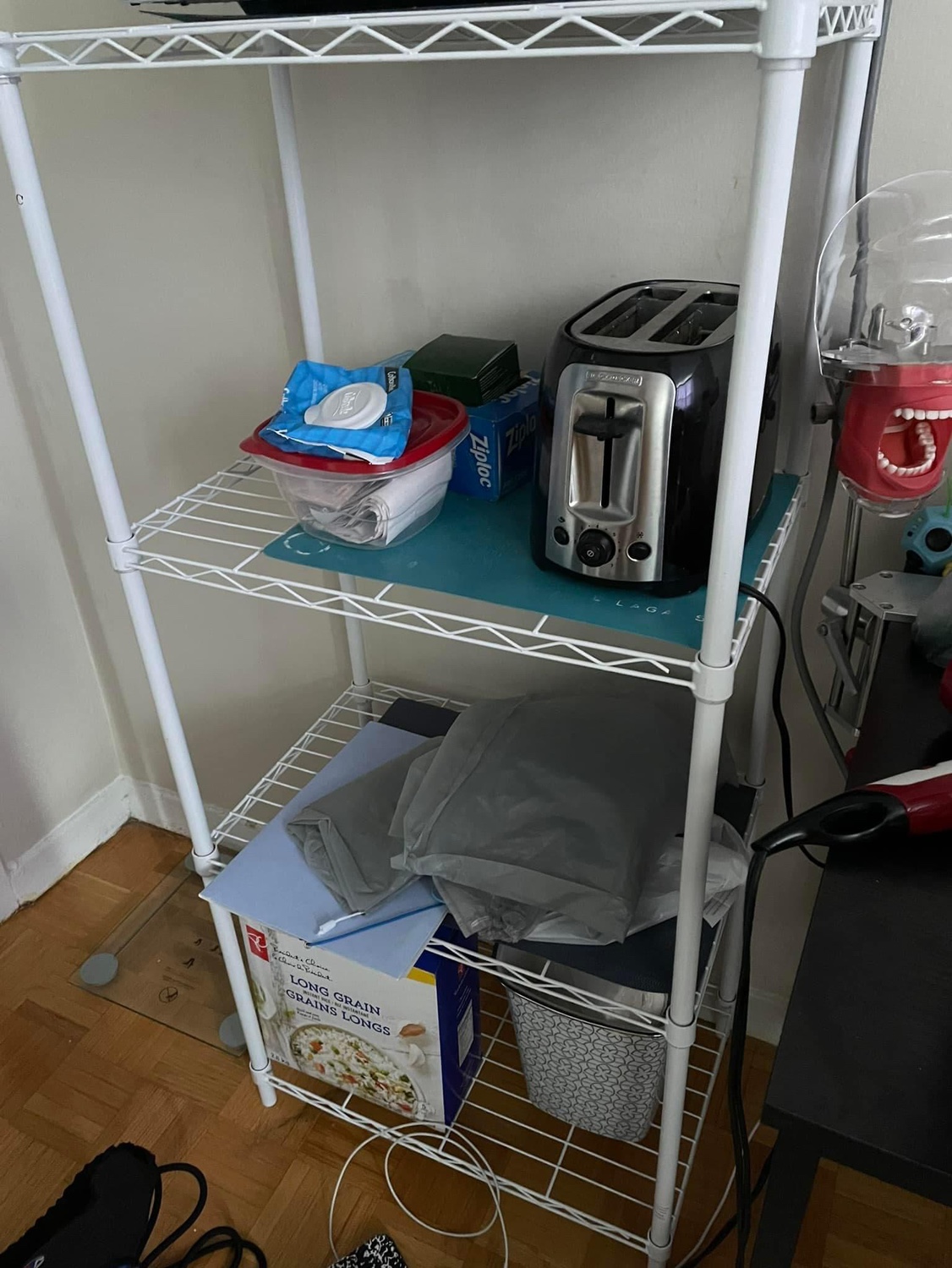 White 4-tier shelf - photo 2