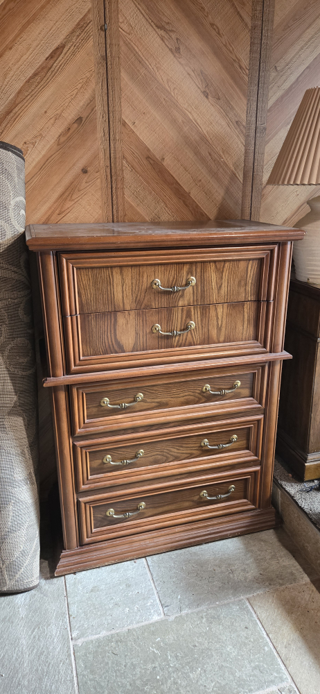 oak Dresser thumbnail