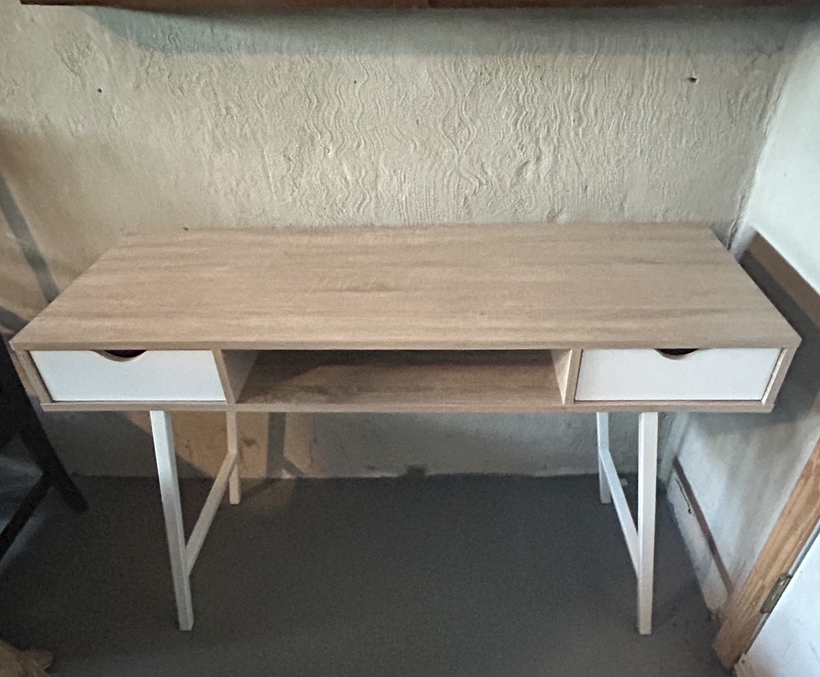Beautiful desk for sale!