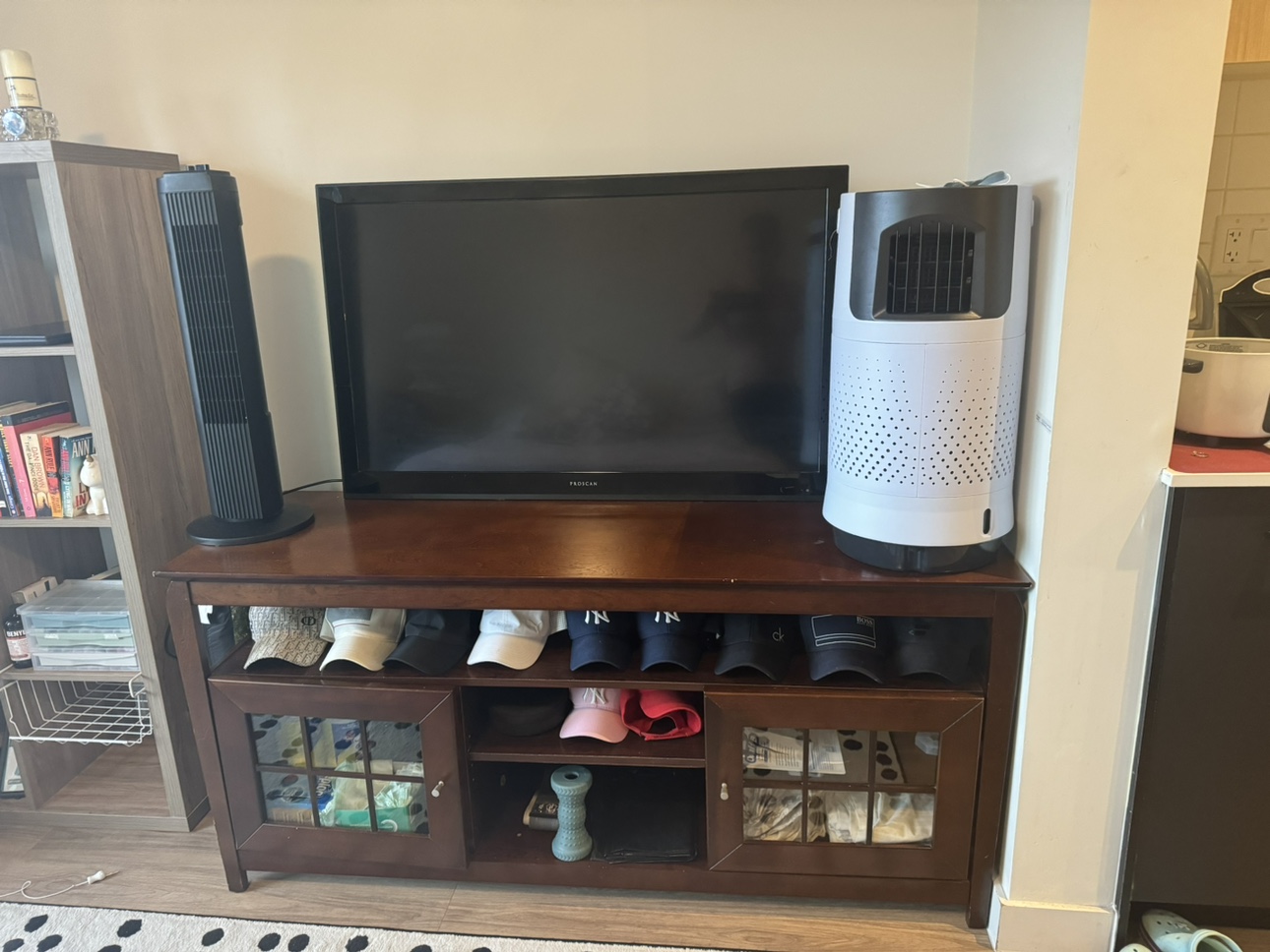Tv shelf - photo 3