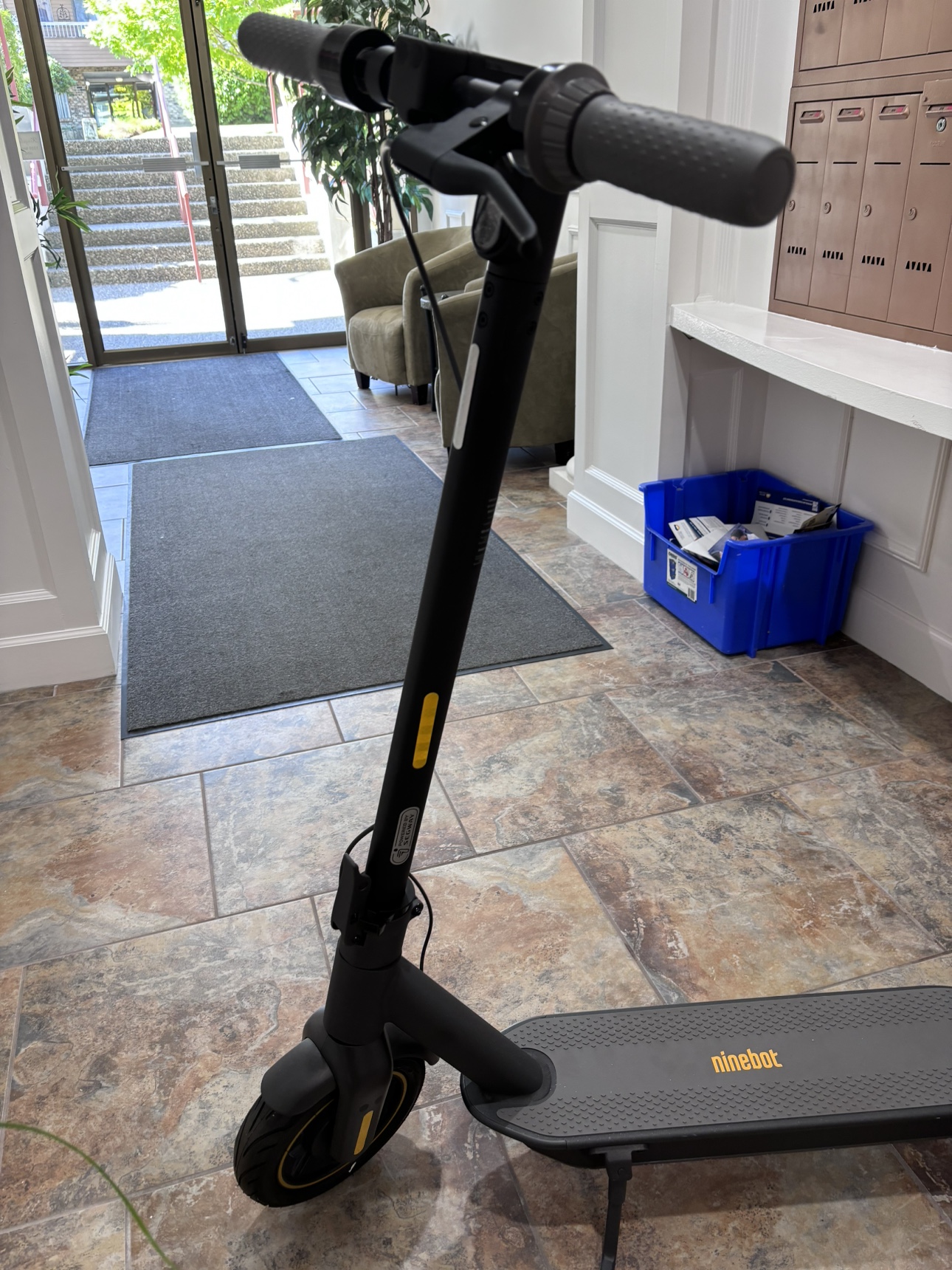 Brand new e - scooter - photo 3