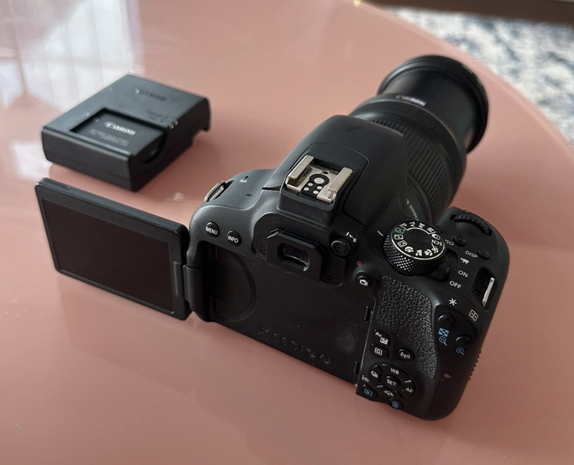 Canon EOS T7i image indicator(2)