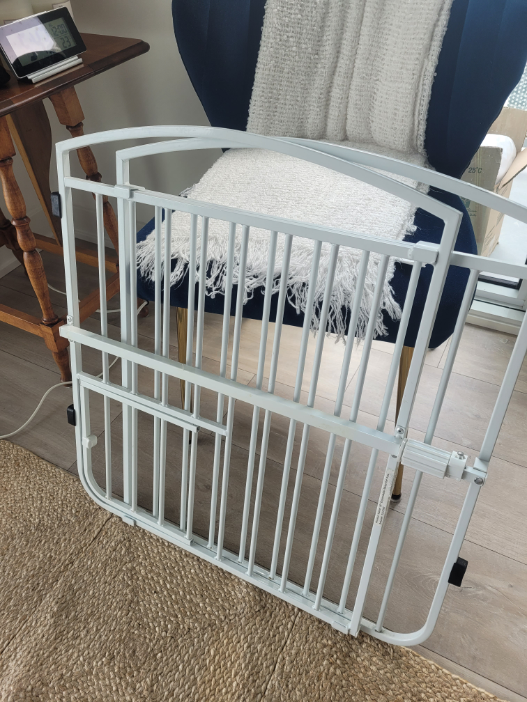 dog gate thumbnail
