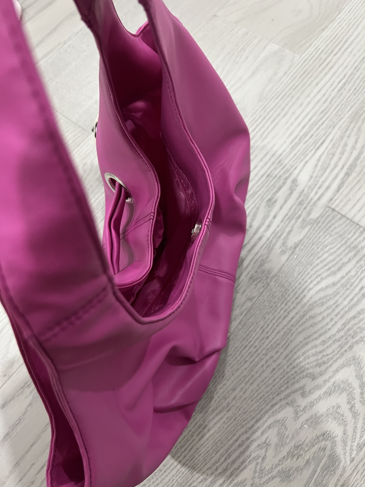 Pink medium bag image indicator(3)