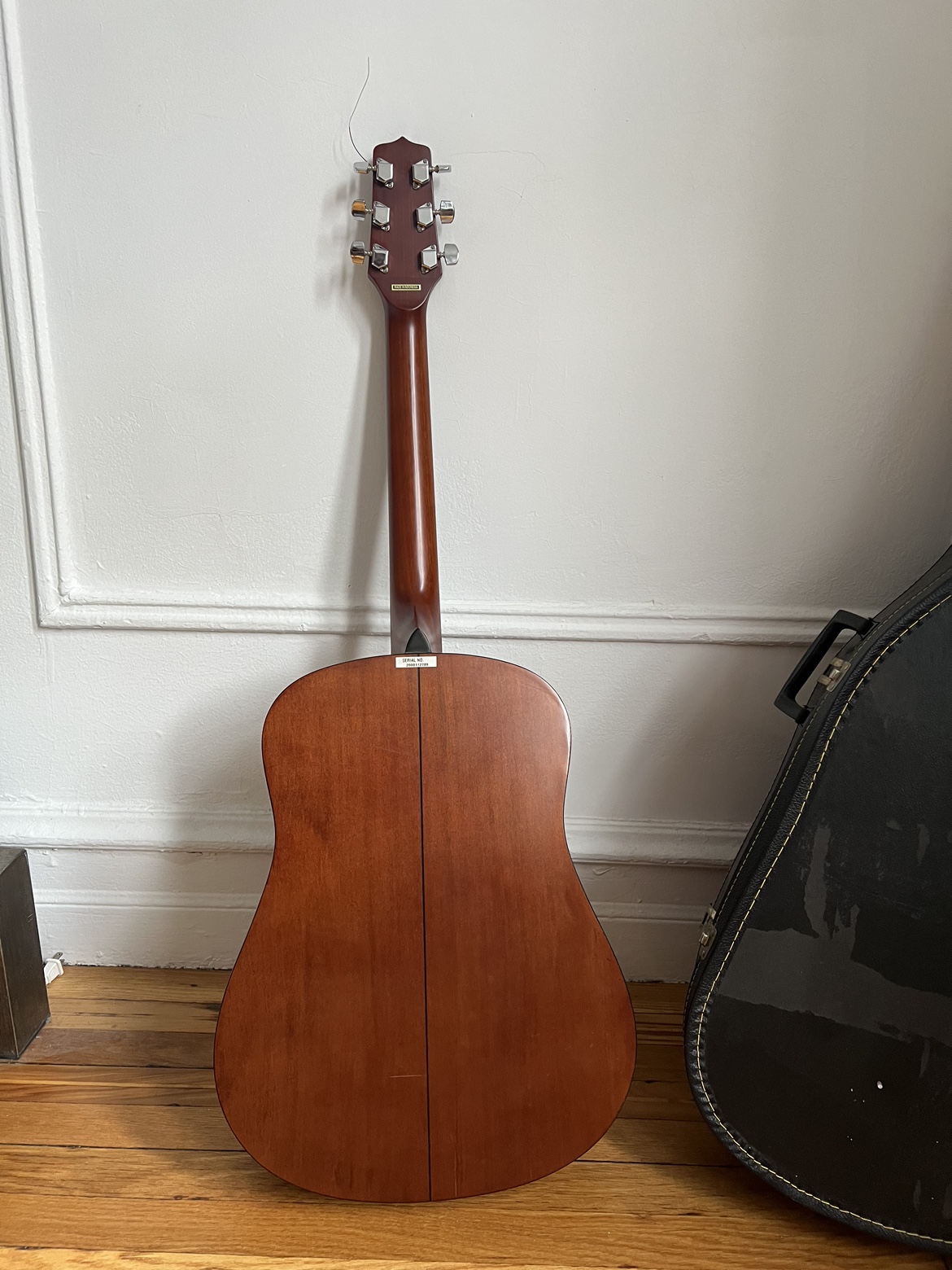 Acoustic Guitar with Case - photo 2
