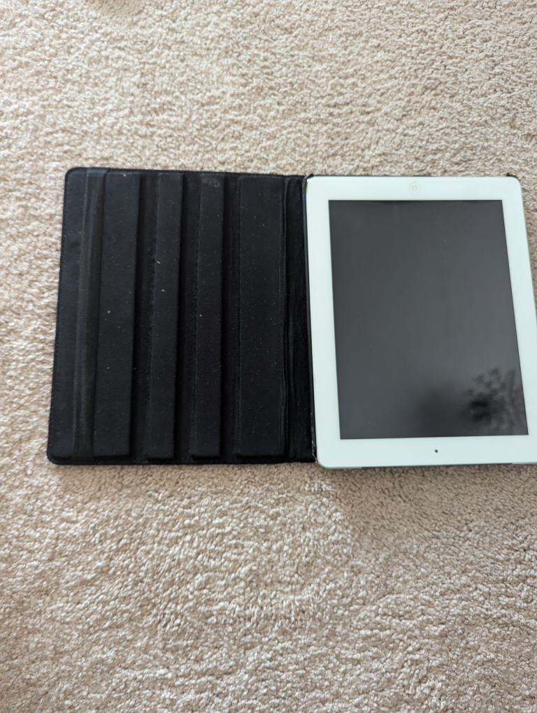 iPad (4th generation) Wi-Fi + Cellular image indicator(2)