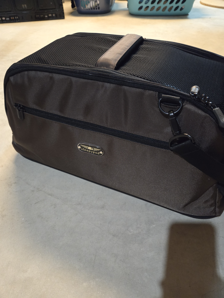 Pet carrier
