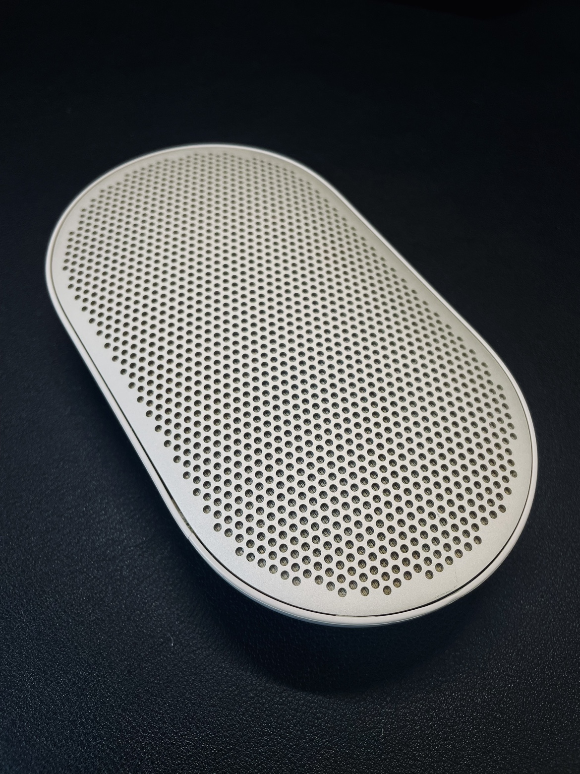 🔊 Bang & Olufsen Play P2 Speaker thumbnail