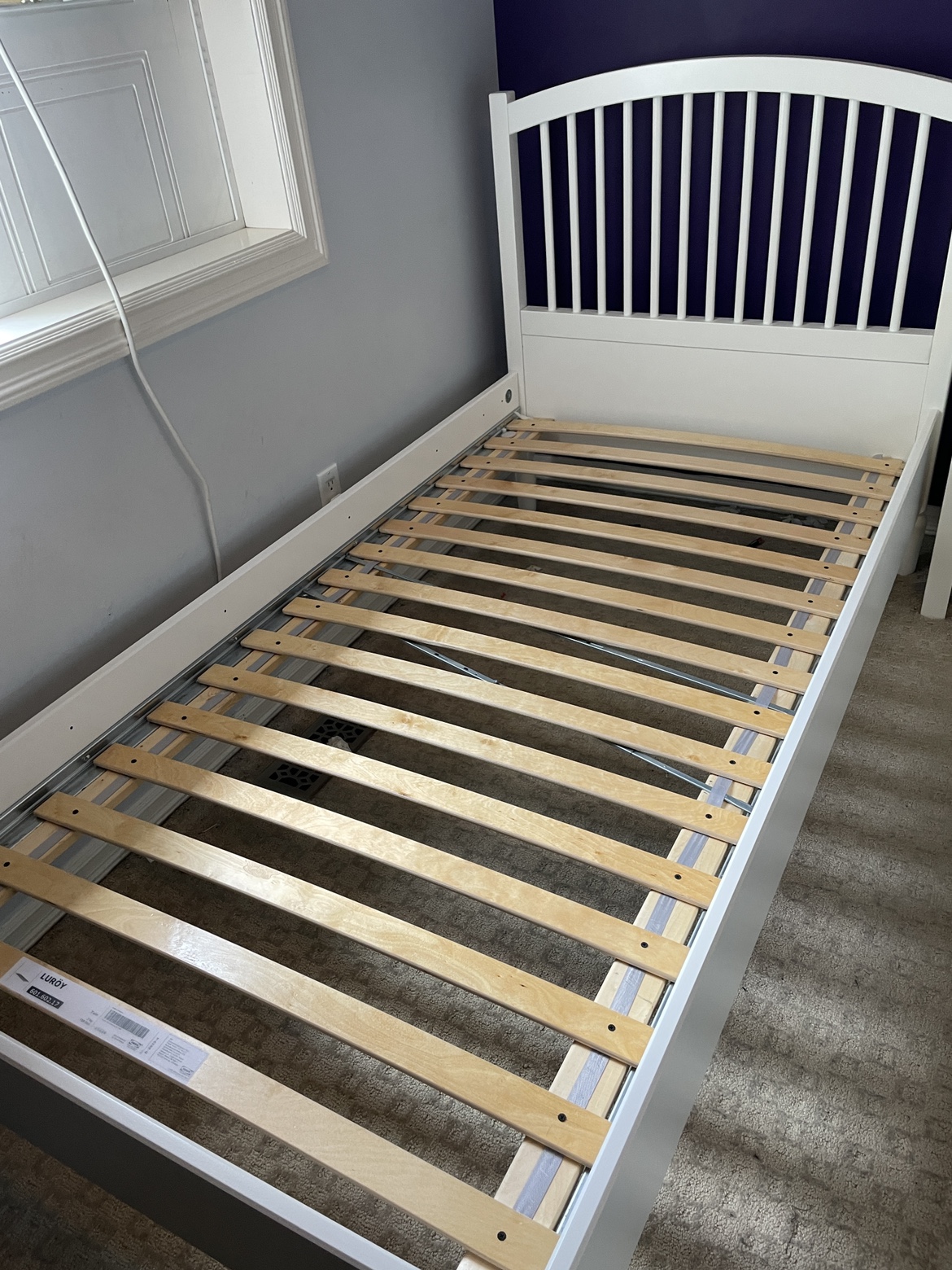 Twin bed and mattress - photo 2