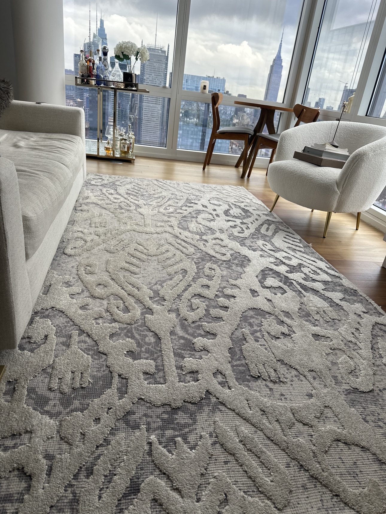MUST GO - beautiful 8x10 ft Turkish Ikat Shine Rug