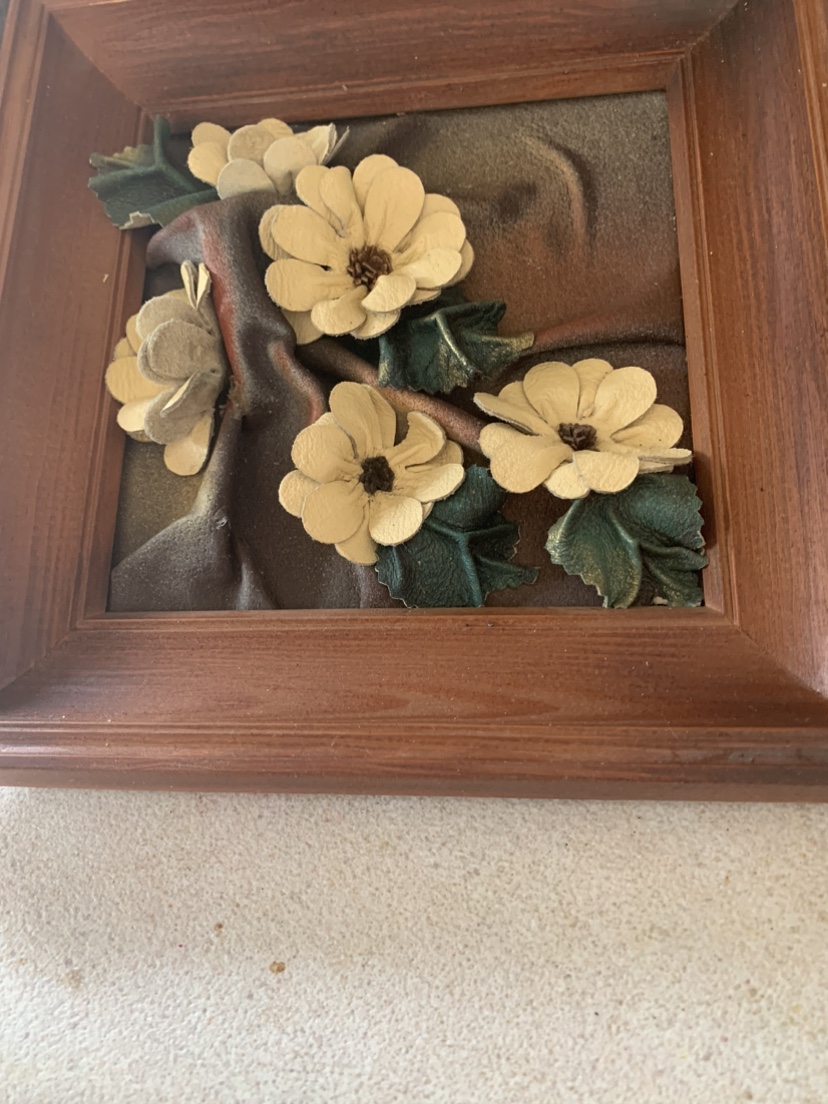 # Freecycle  — Arts and crafts  leather flowers picture thumbnail