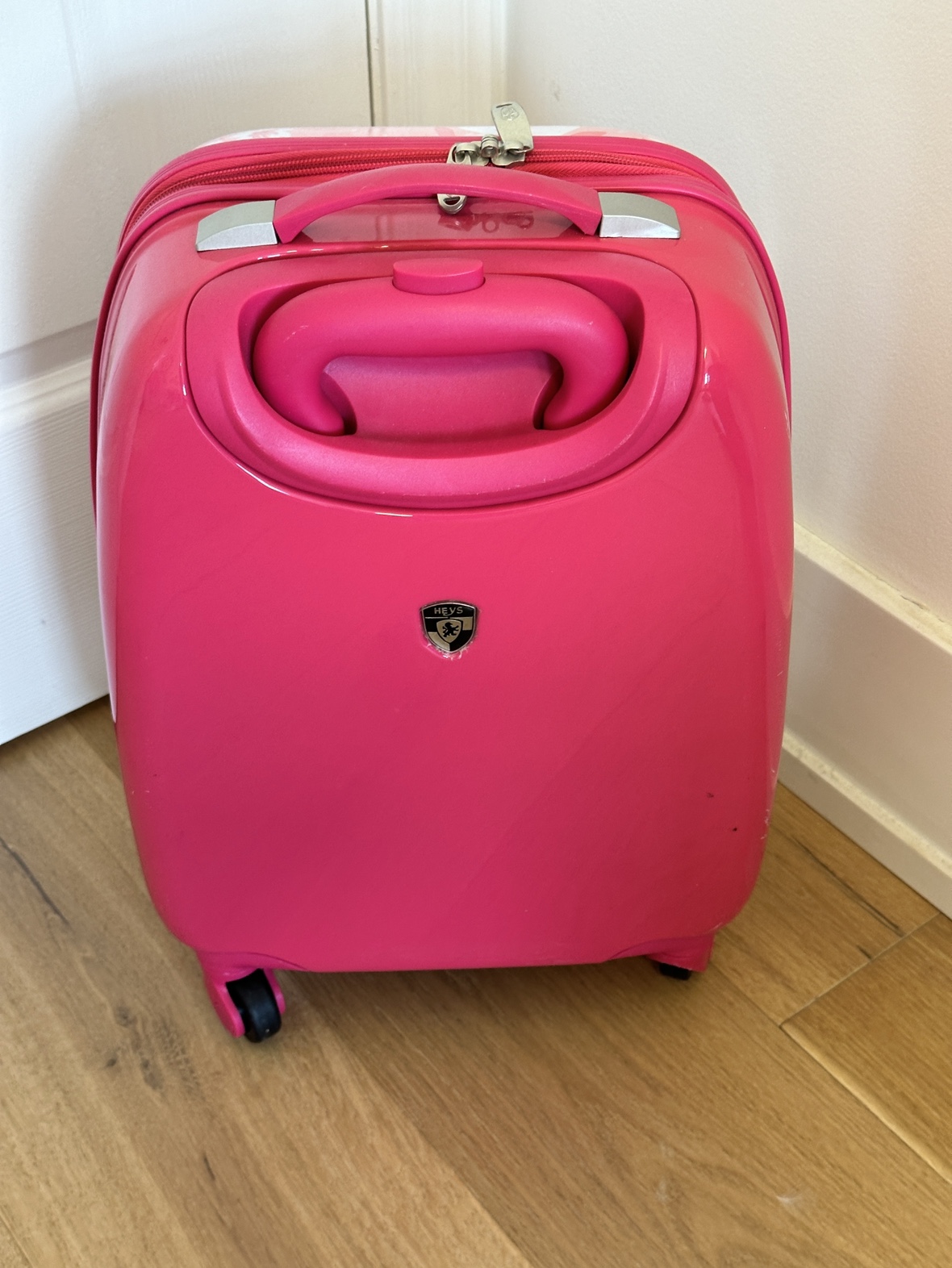 Heys kids spinner luggage 18” carry on - photo 2