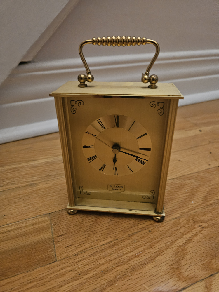Vintage Bulova Quartz Clock thumbnail