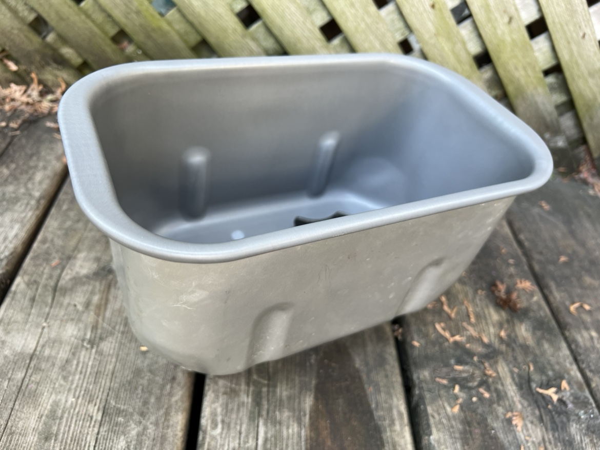 Zojirushi Home Bakery Supreme 2-Pound-Loaf Breadmaker image indicator(2)