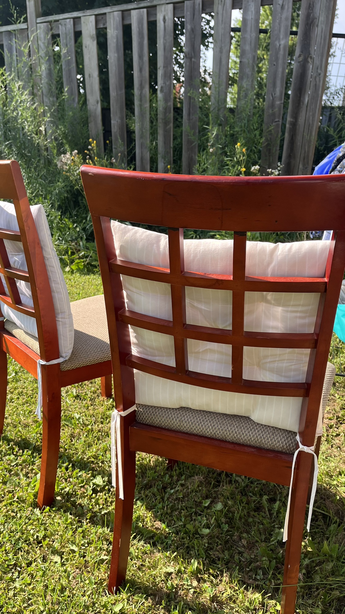 2 Dining Table Chairs Available image indicator(3)