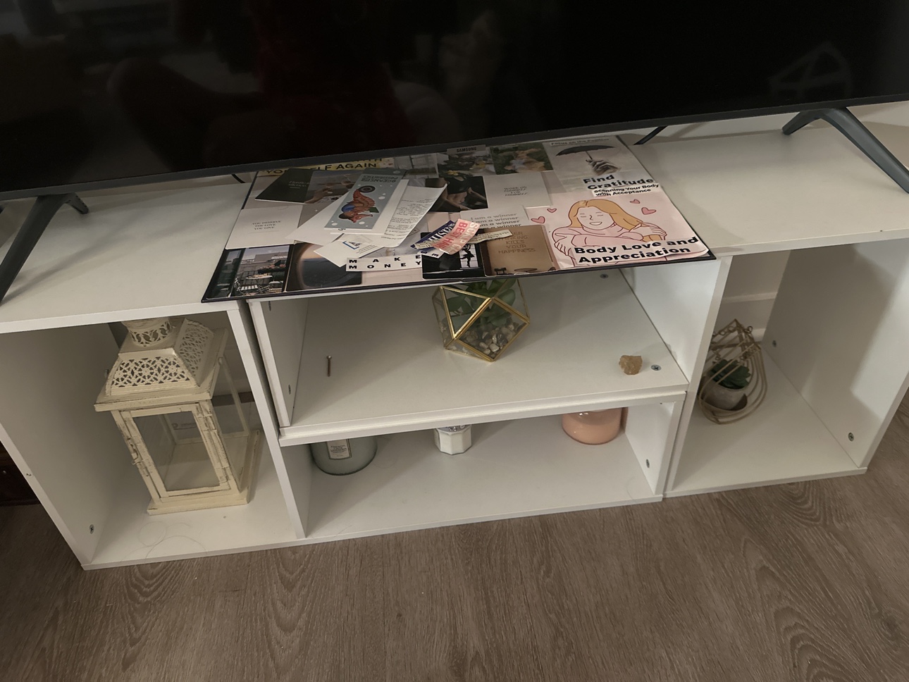 Stackable TV stand