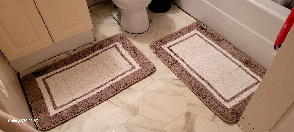 Bath Mat $5 both(reversible) - photo 2