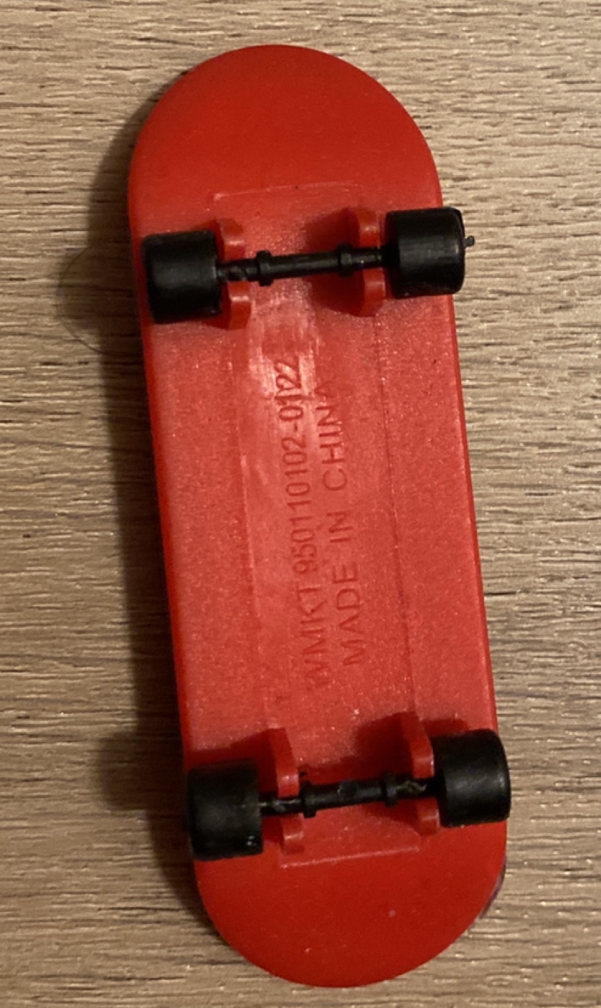 Mini finger skateboard ⚽️ - photo 2