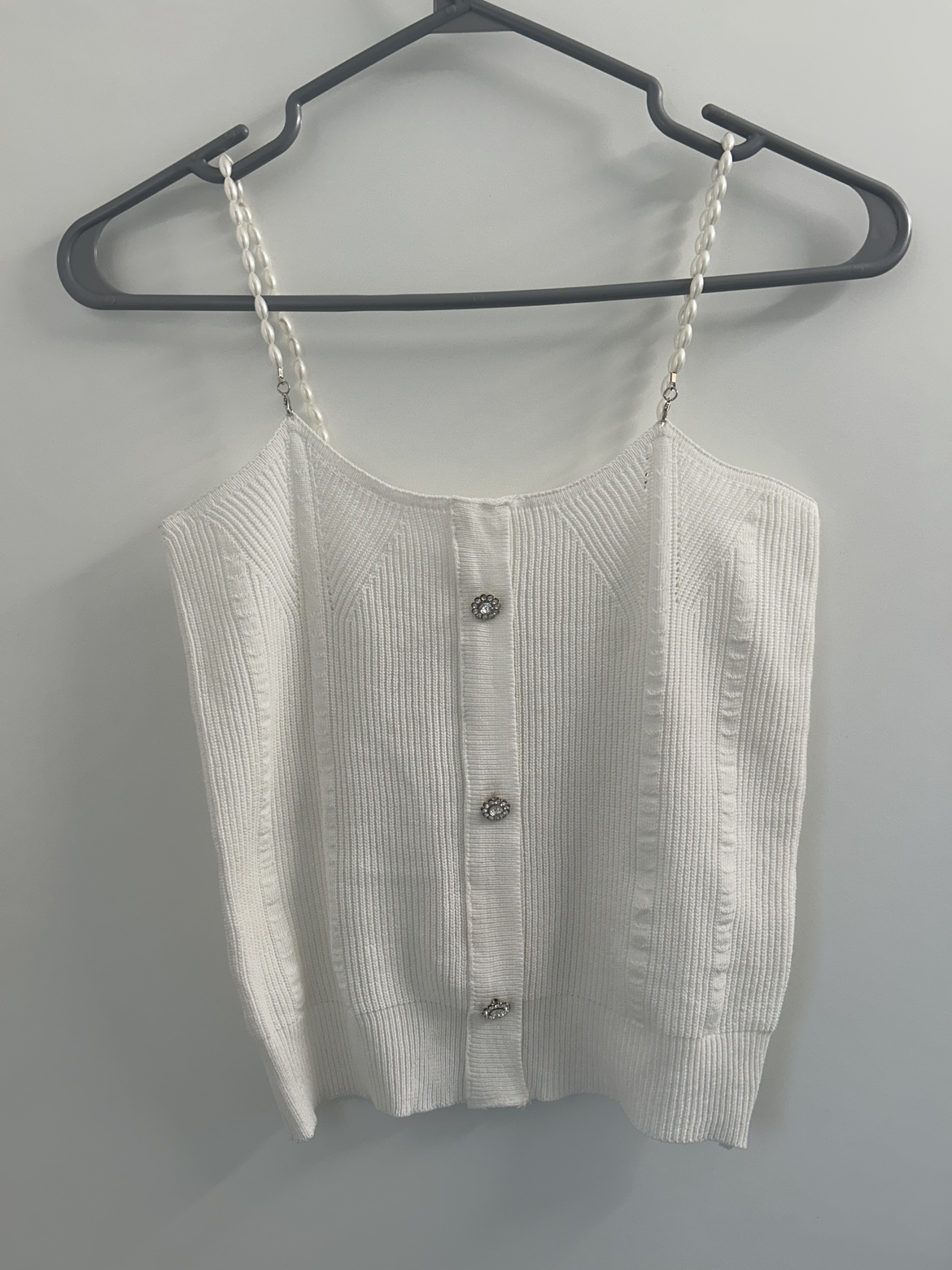 White ribbed tank top with pearl chain (NEW)
