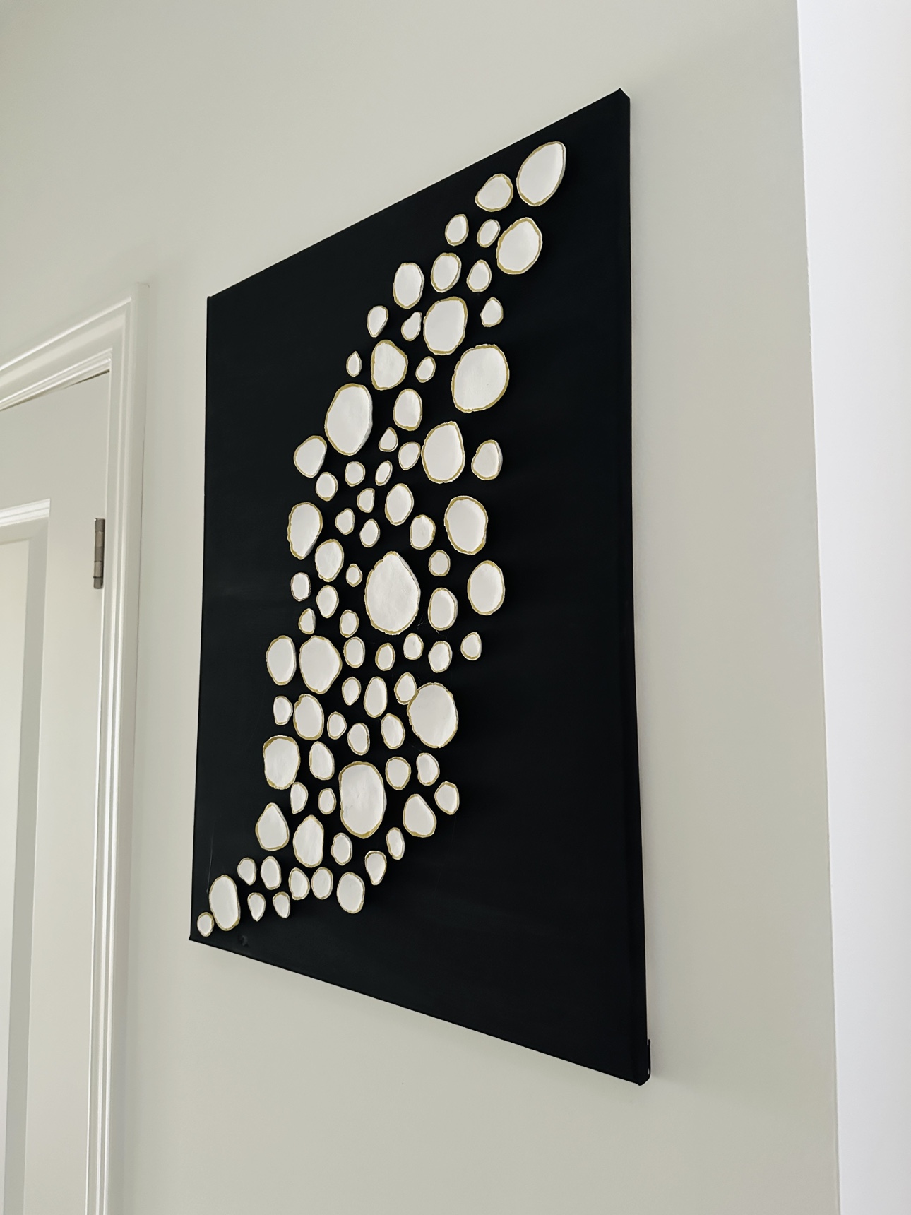 Beautiful 3D canvas art in black and white image indicator(2)