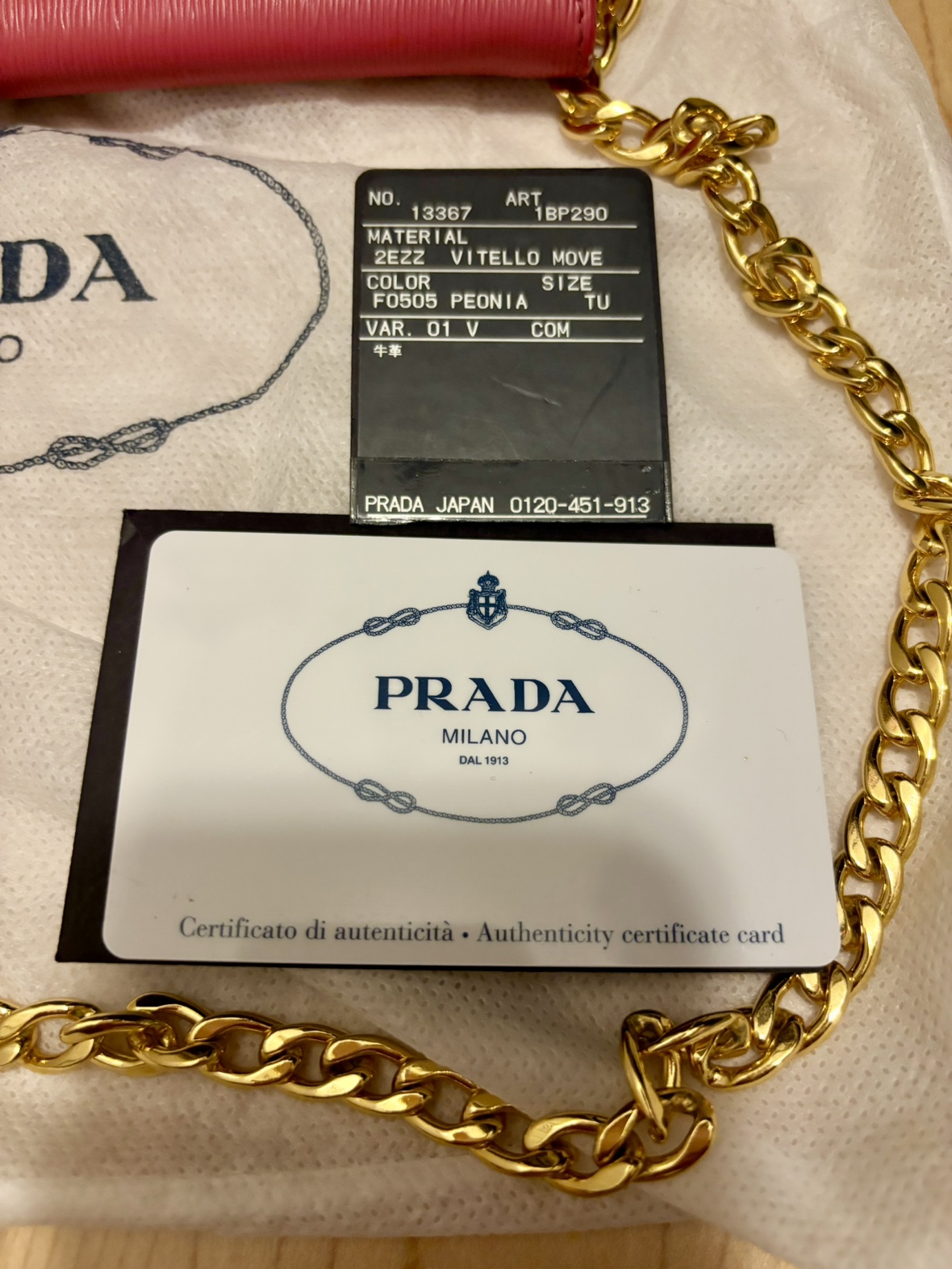 Prada wallet on chain (Authentic) image indicator(9)