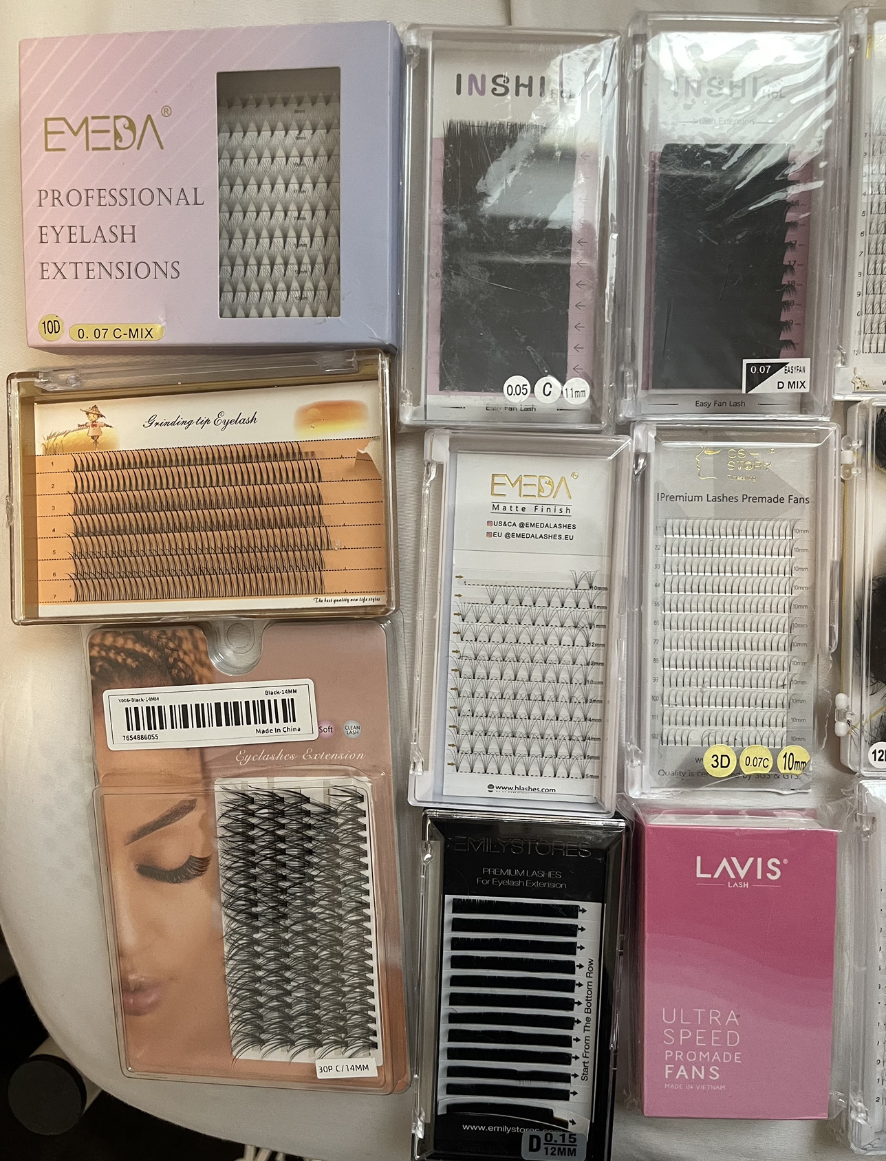 Cluster Lashes Bundle - photo 2