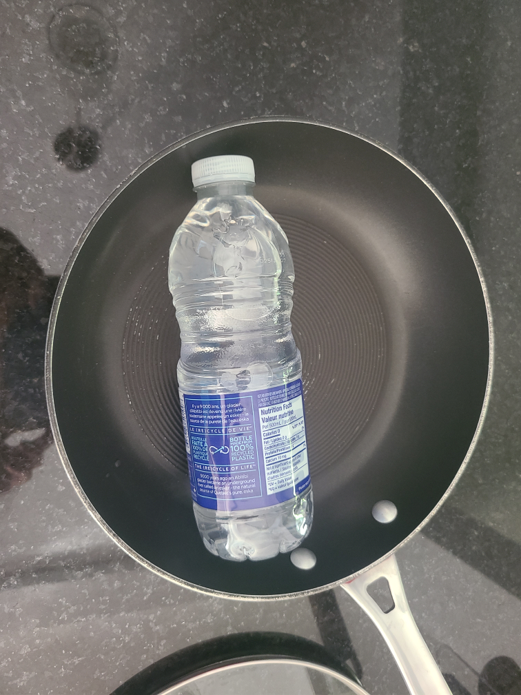 pan and lid very good condition image indicator(2)