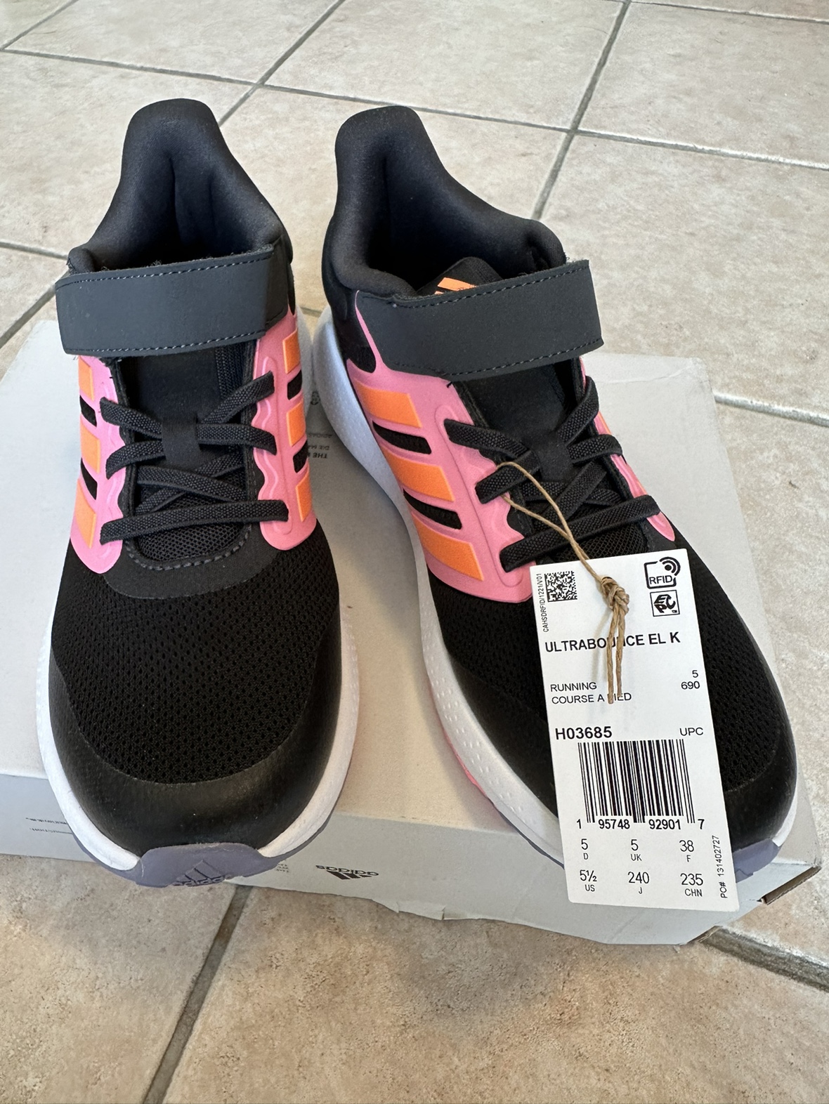 Brand new Adidas Kids Girl running shoes US 5.5 - photo 3