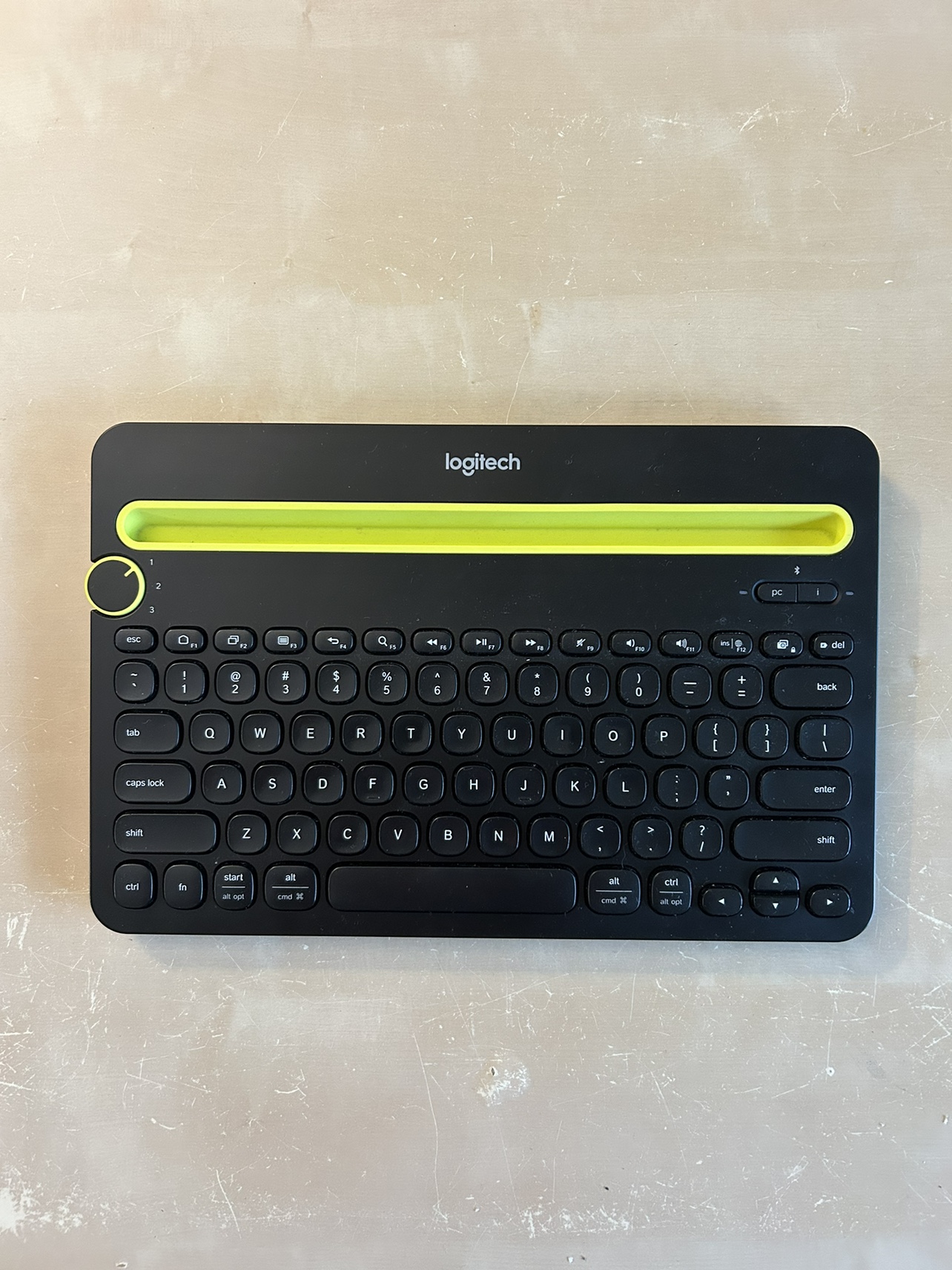 Logitech wireless Bluetooth keyboard thumbnail