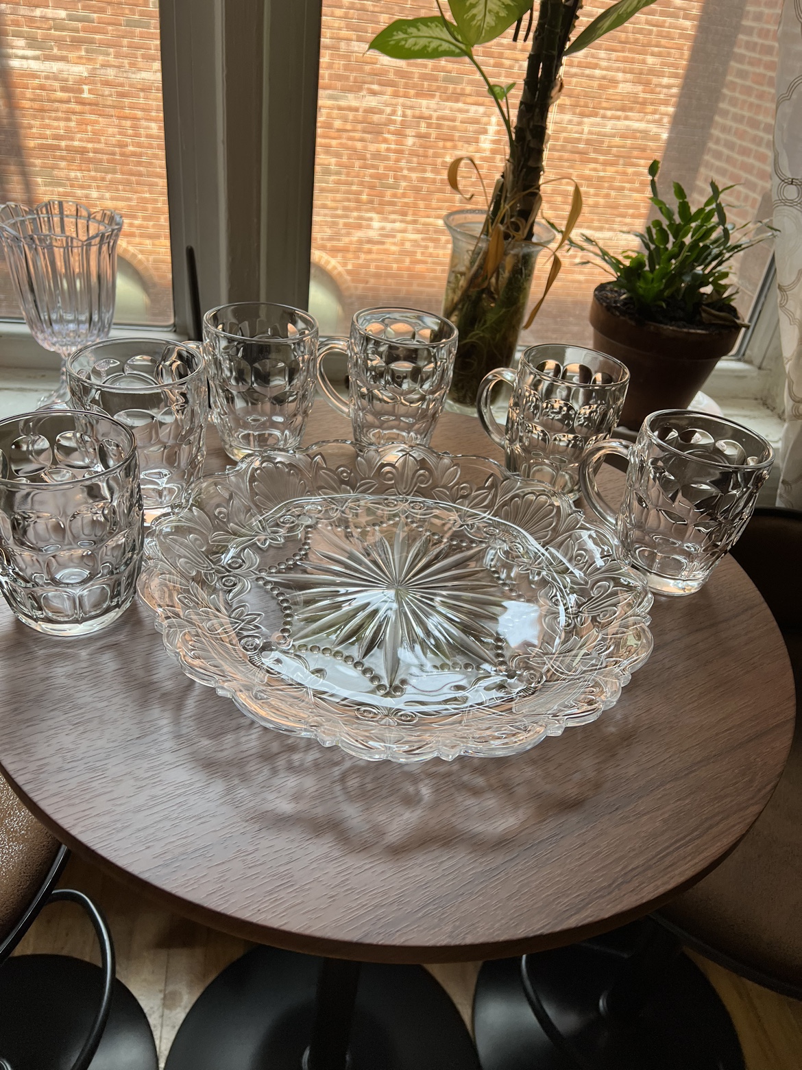 Glass beer mugs with glass tray 7 pieces image indicator(2)