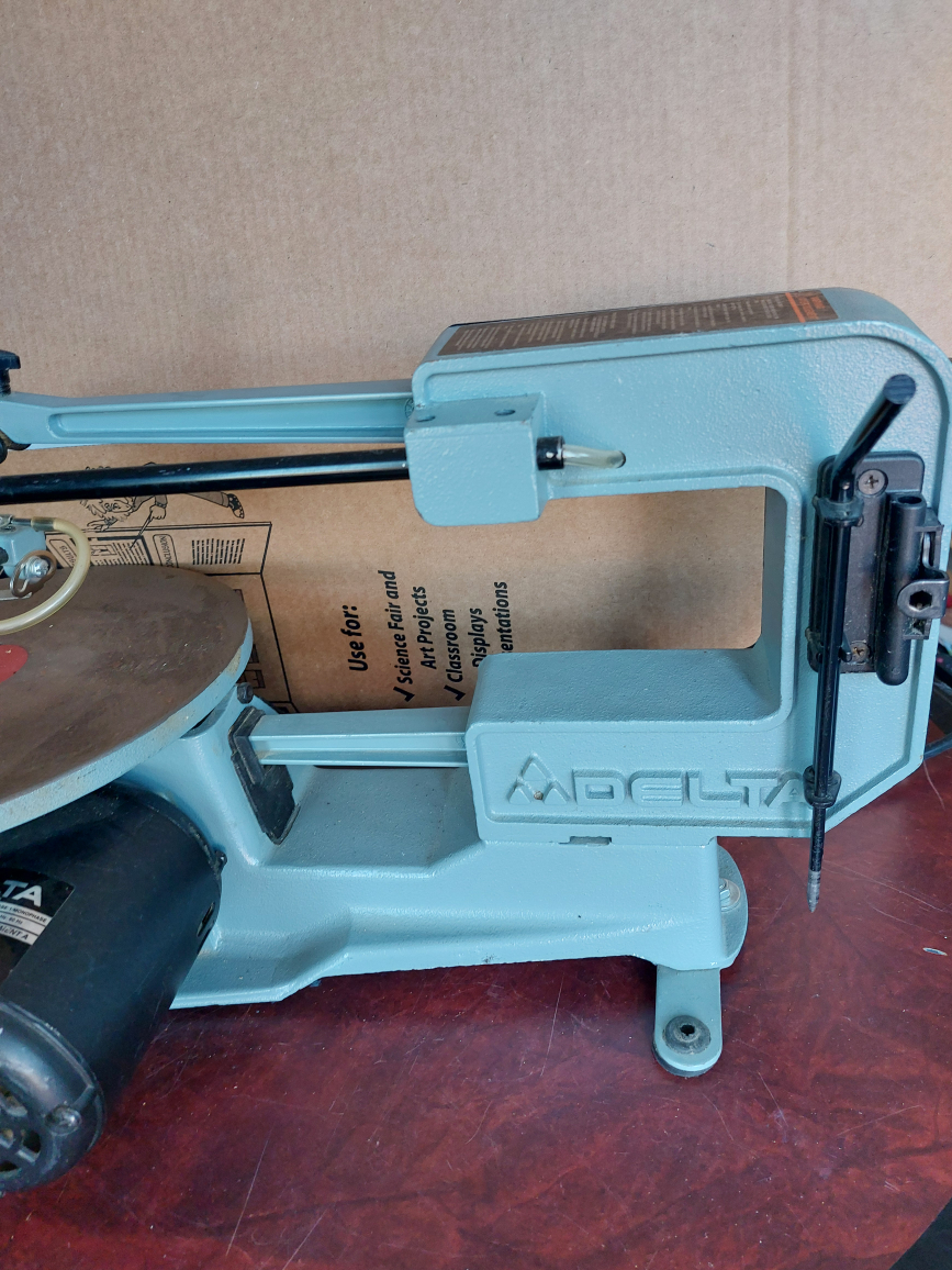 Scroll Saw - photo 2