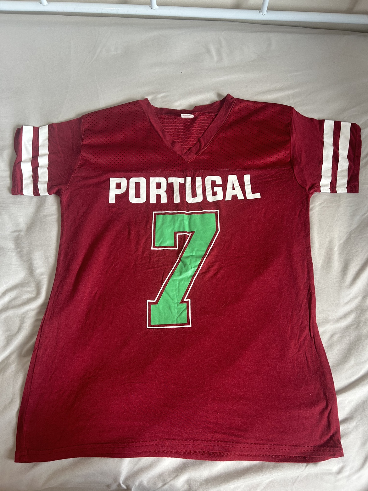Women’s number 7 Portugal shirt