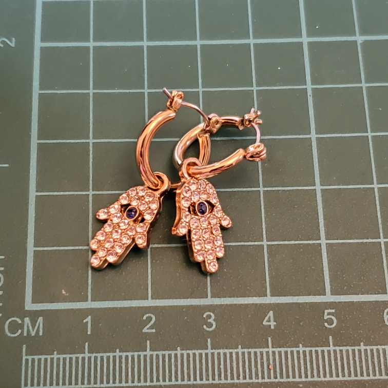 Vtg. Hamsa hoop earrings image indicator(6)