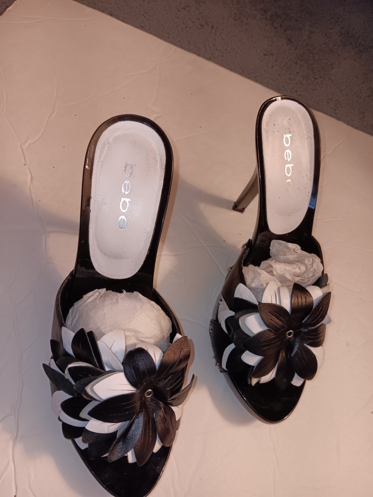 bebe Blk/Wht leather platformed mules image indicator(3)