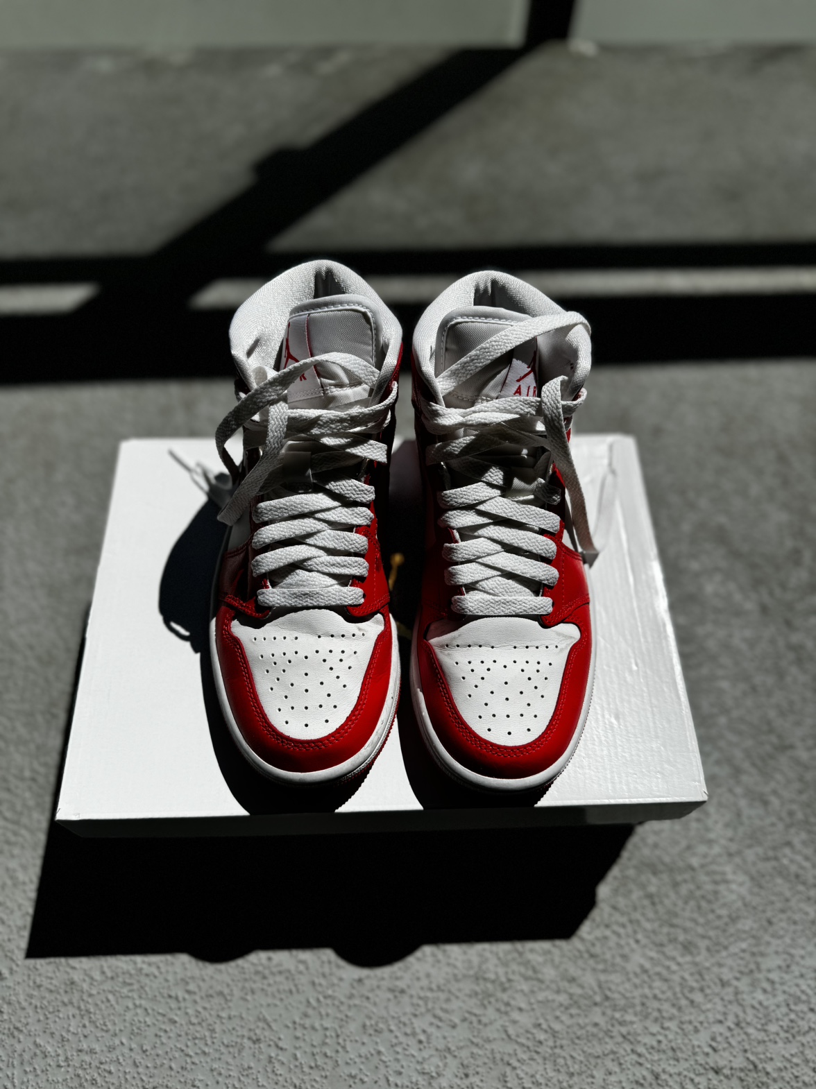 100% Authentic Nike Air Gordon sneaker image indicator(2)