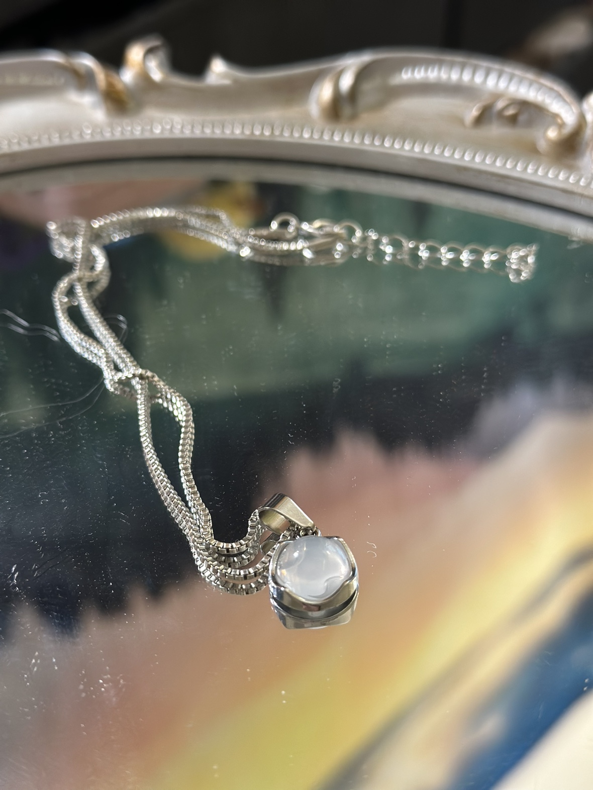 Cute Cat’s eye stone necklace!
