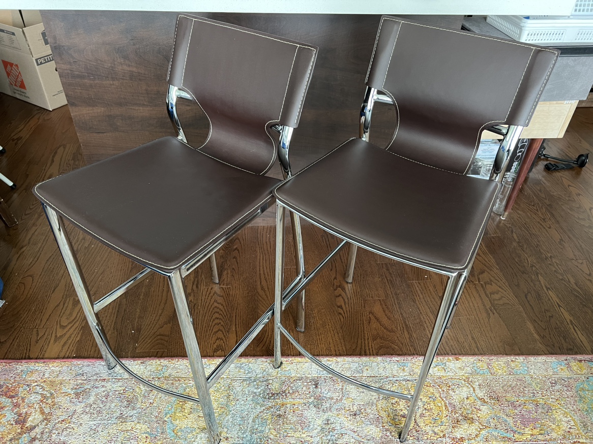 Counter stools set
