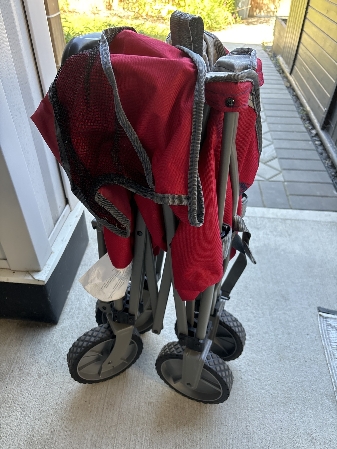 Wagon for kids (Bass Pro) image indicator(2)