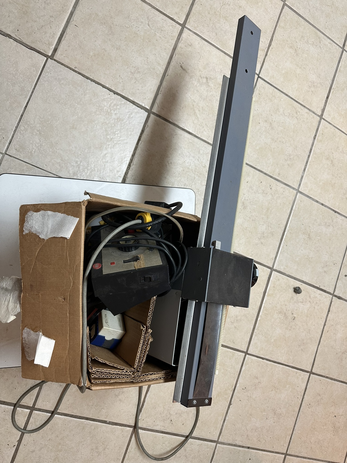 #freecycle darkroom enlarger - photo 2