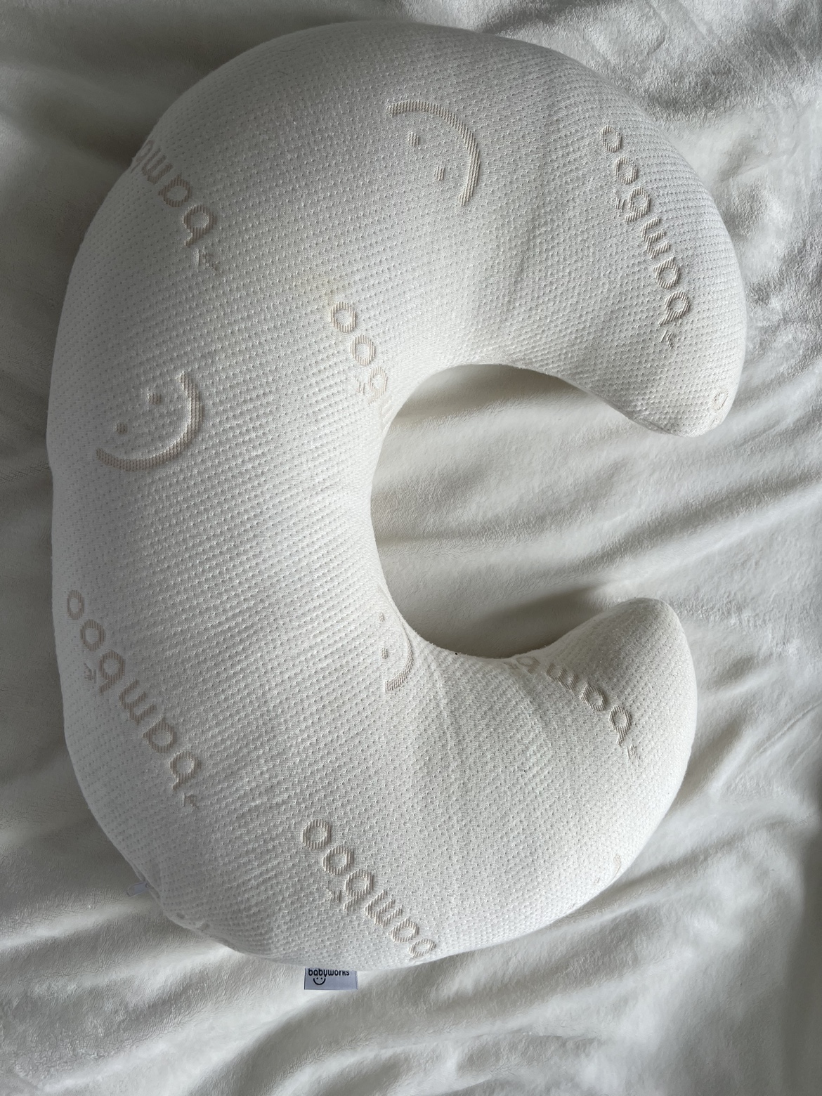 Breastfeeding pillow + 2 cotton covers