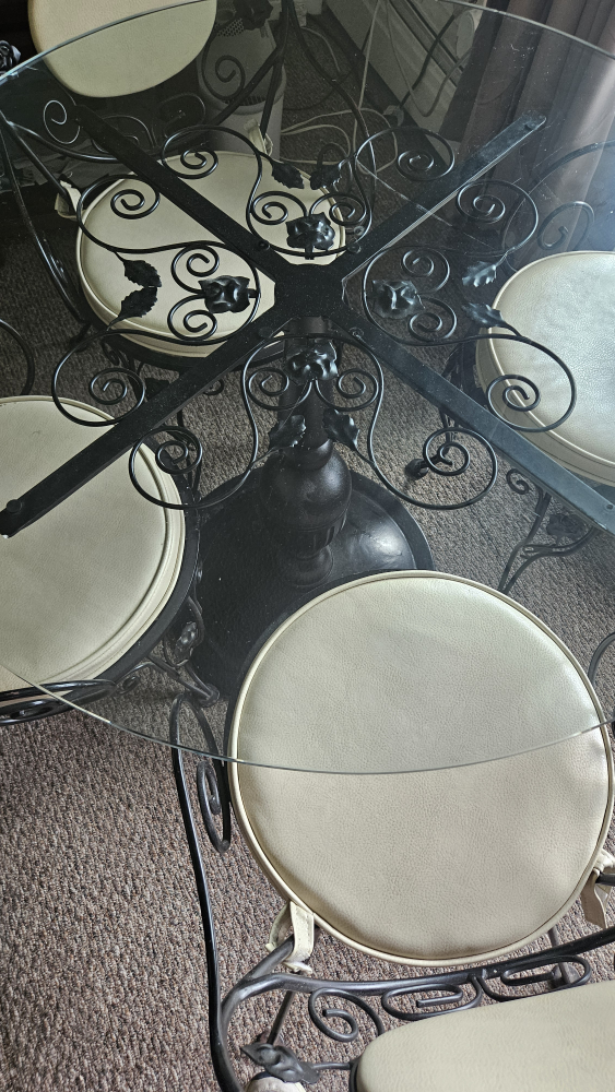 Beautiful Glass dining, room table chairs. - photo 2