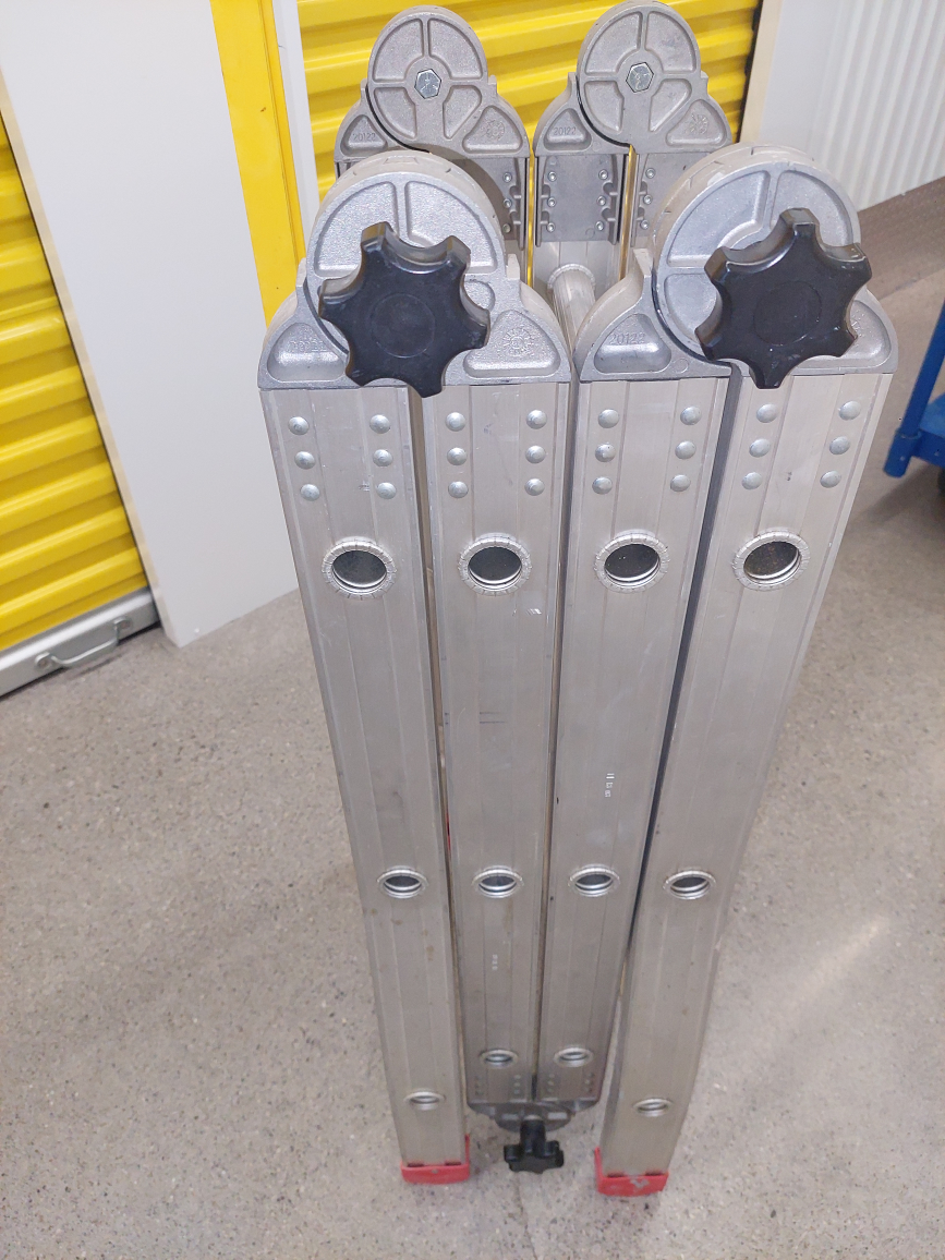 Featherlite Heavy Duty Ladder - photo 4
