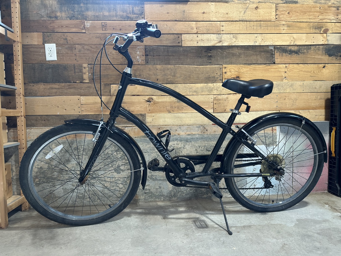 Mens Large Black Townie Cruiser