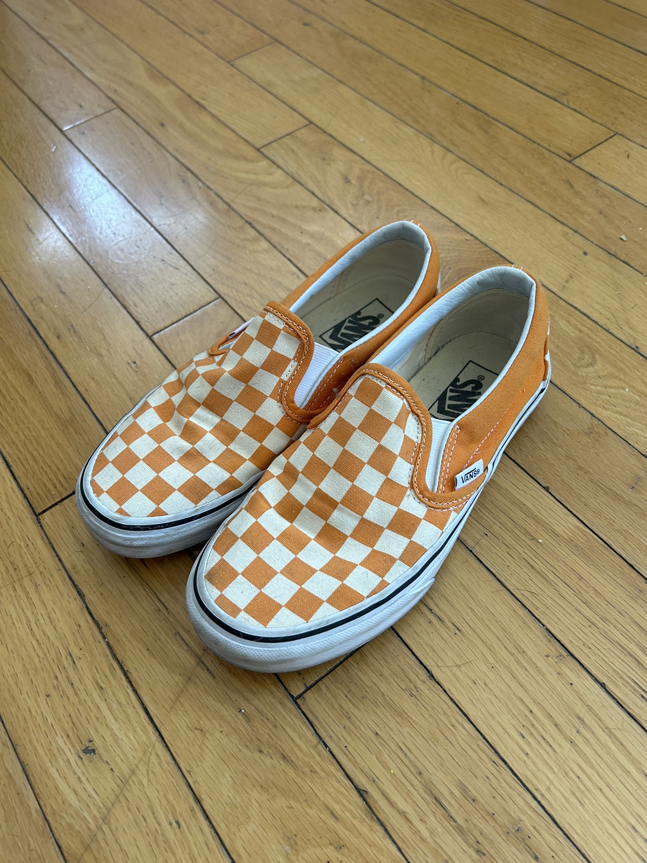 🍊 orange checkered vans slip on - size 7 thumbnail