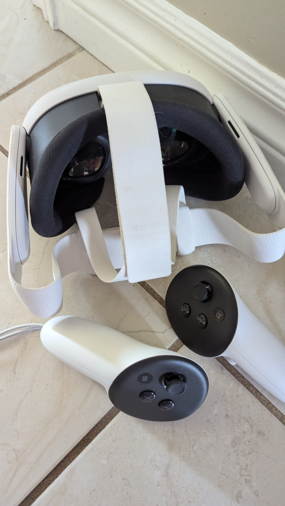 Meta Quest 3 VR Headset 128G image indicator(2)