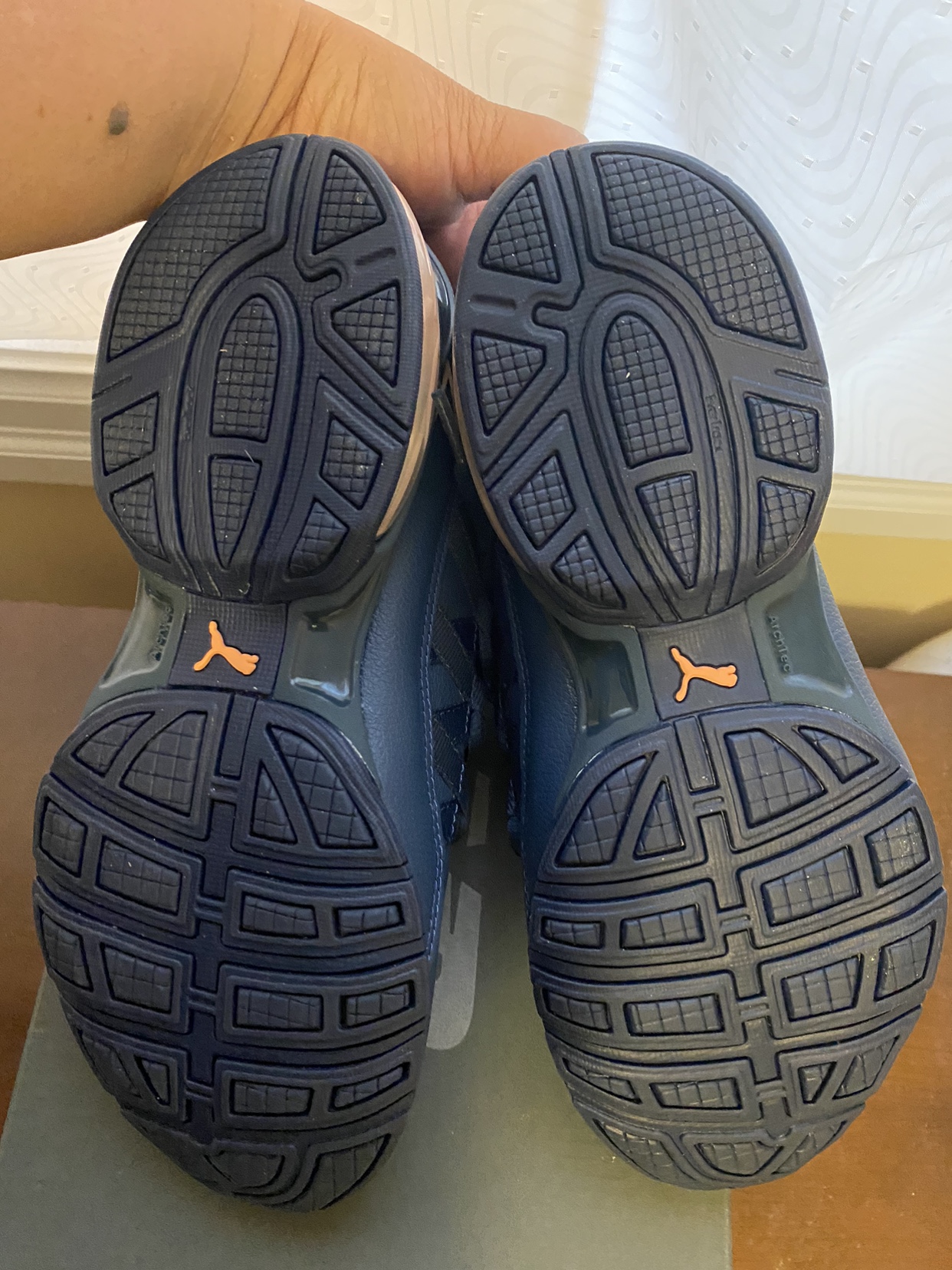 Puma Training Shoes Size 7 Women NEW with Box image indicator(4)